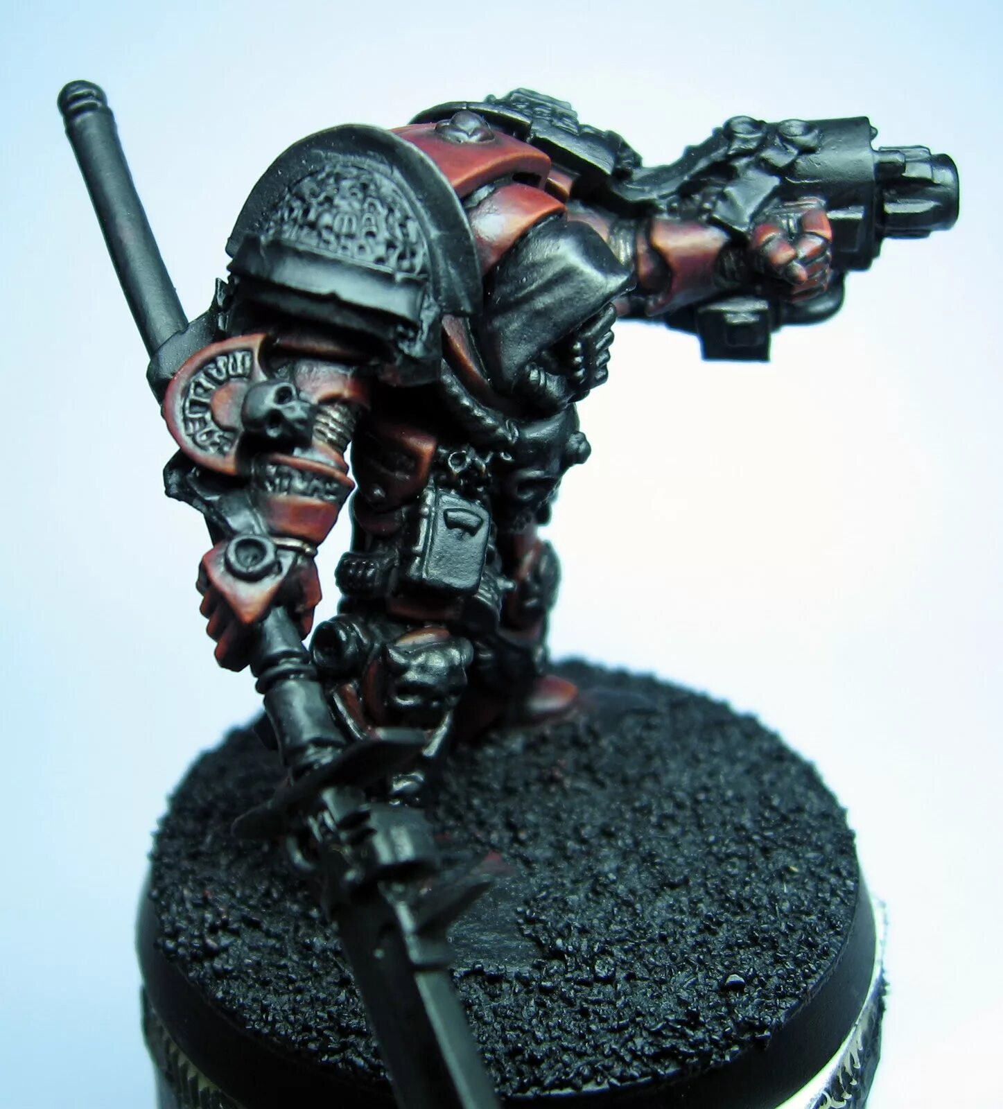 Терминаторская броня Warhammer. Inquisitor in Terminator Armour. Инквизитор в терминаторской броне. Warhammer Терминатор Инквизитор.