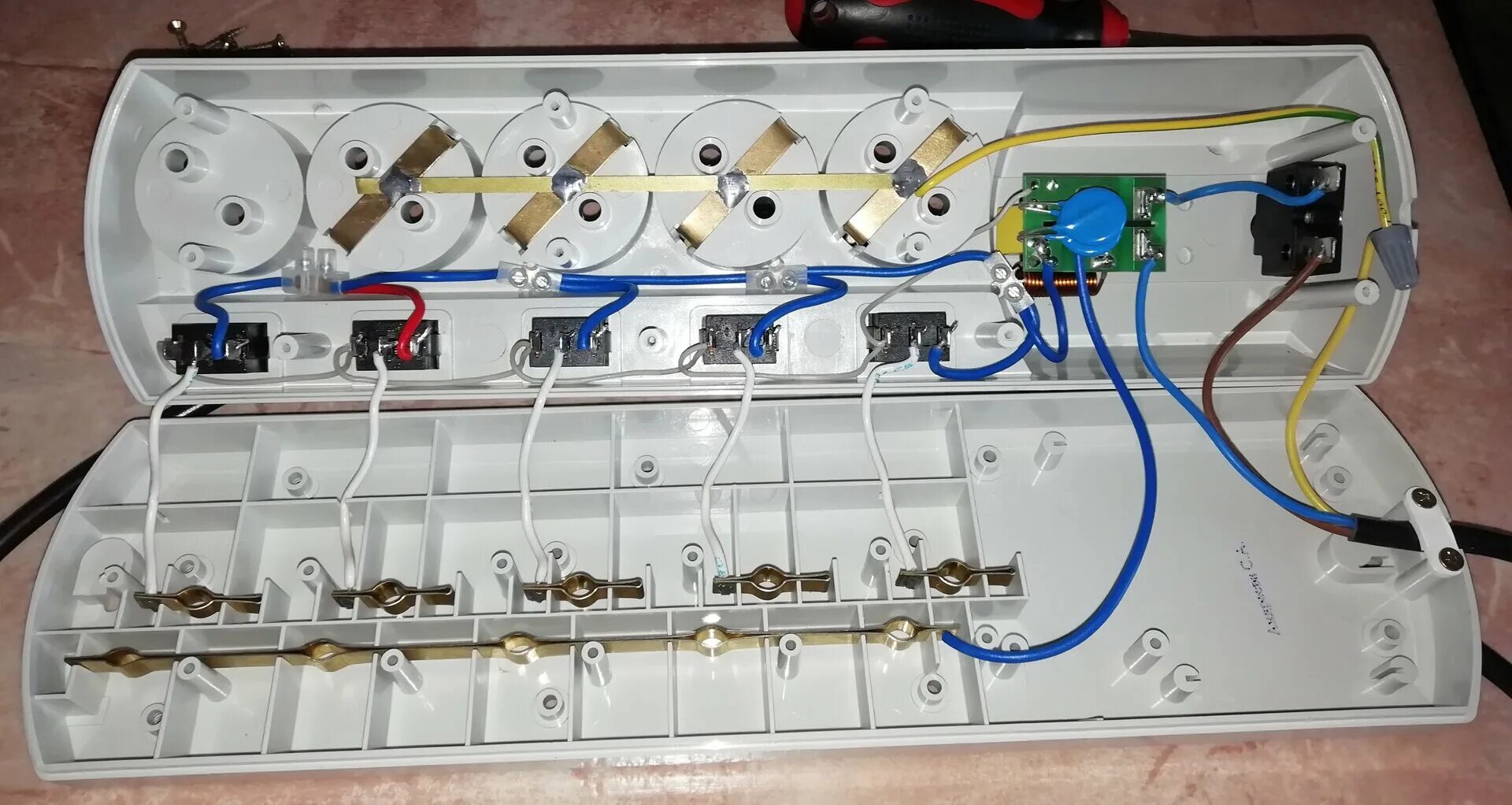 Сетевой фильтр на каждую розетку. Сетевой фильтр most "a10". Сетевой удлинитель most a16 1. Mc2342. Сетевой фильтр на каждую розетку.