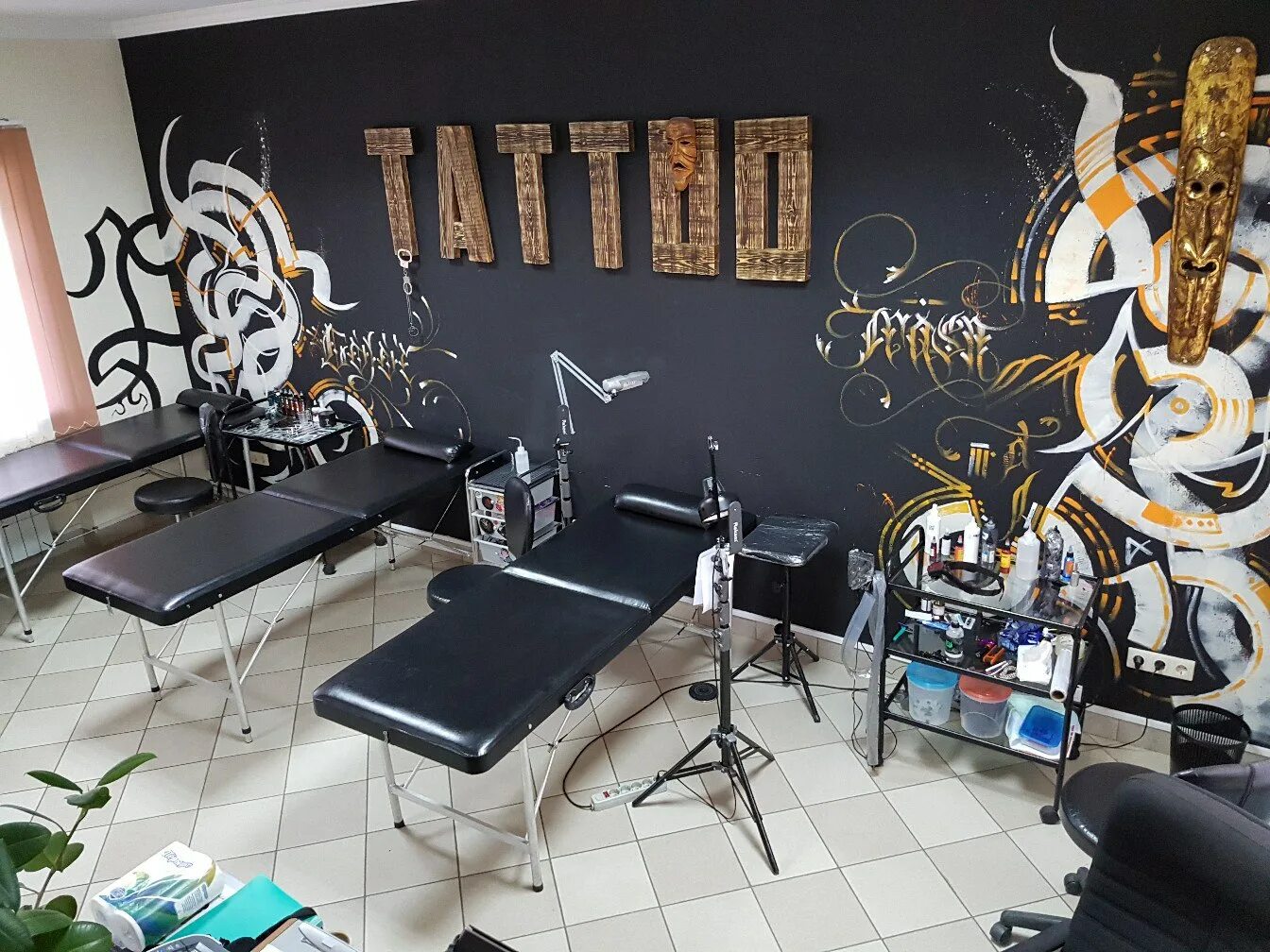 Tattoo-studio Revolution, tattoo studio, Novosibirsk, Krasniy Avenue, 94 - Yande