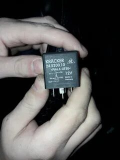 Реле бензонасоса пассат