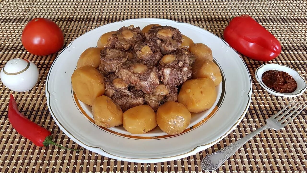 Афганский казан вкусные рецепты. Блюда для афганского казана. Говяжьи хвосты в афганском казане. Еда в афганском казане. Афганский казан для вкусной еды.