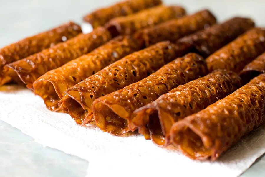 Хрустящие трубочки "бамбураш "со вкусом сгущенного молока. "снэки ""трубочки хрустящие со вкусом шоколада"" 400г. Бамбуковые палочки печенье. Снэки трубочки хрустящие со вкусом шоколада эссен. Трубочки вафельные вереск крем-брюле, на фруктозе, 180 г.