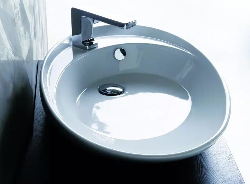 Раковина simas bohemien. Раковина aqua symphony jazz 80х55 l. Раковина marrbaxx стайл v50. Раковина сливом сбоку. Раковина vieany накладная.