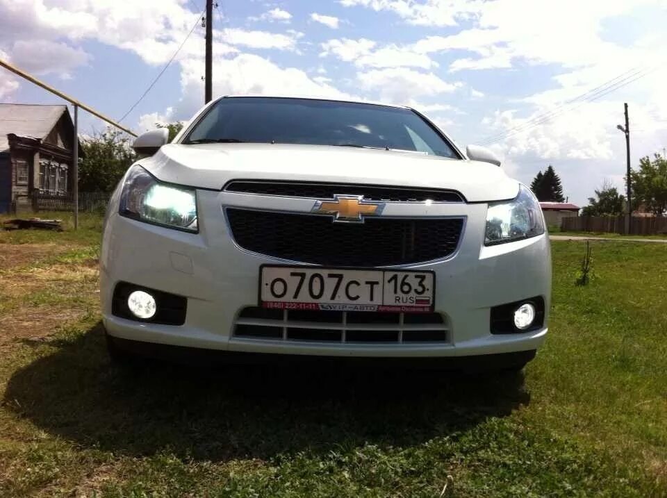 Шевроле ксенон. Ксенон в Шевроле Круз. Ксенон Cruze 6000. Chevrolet Cruze на ксеноне. Chevrolet Cruze, 2011 на ксенон.