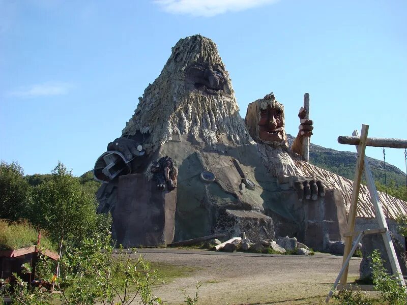 парк троллей сеньятроллет сенья. город троллей. зандалар арт. трулло апулия. город троллей.