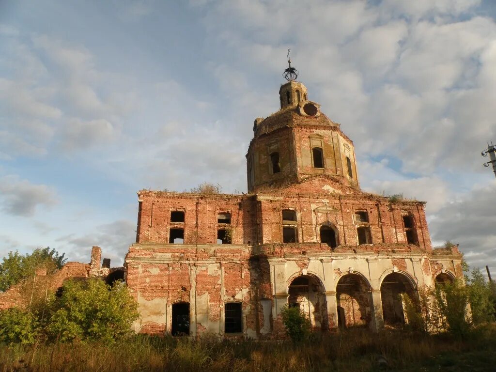 Рязанская обл пителинский. Церковь с. Нестерово рязанская область церковь. Рязанская обл пителинский. Храм димитрия солунского нестерово.