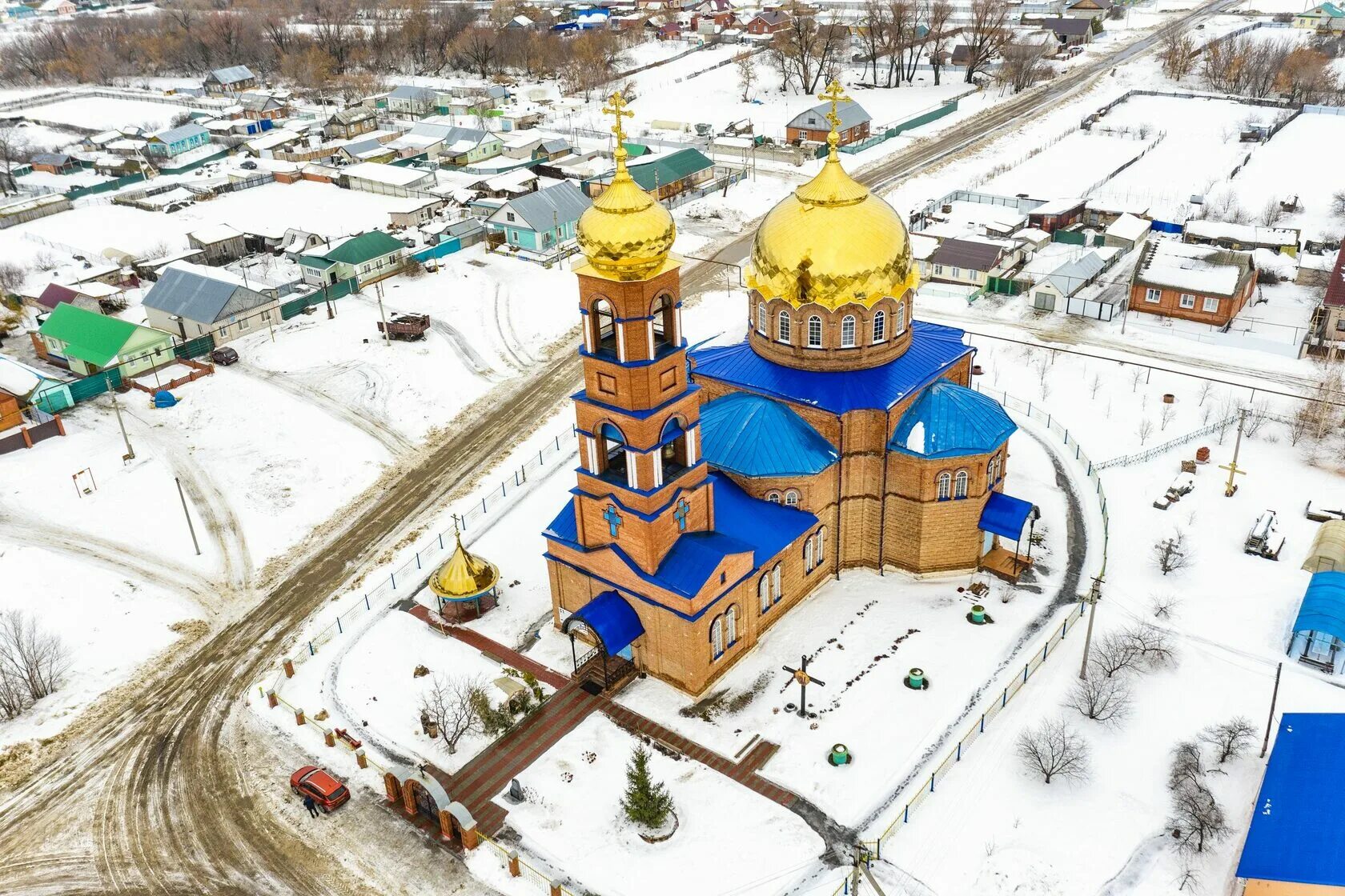 Нефтегорск погода сегодня. Троицкий храм Утевка Самарская обл. Село Утевка Троицкий храм. Храм в Утевке Нефтегорского района Самарской области. Село Утевка Нефтегорский район Церковь.