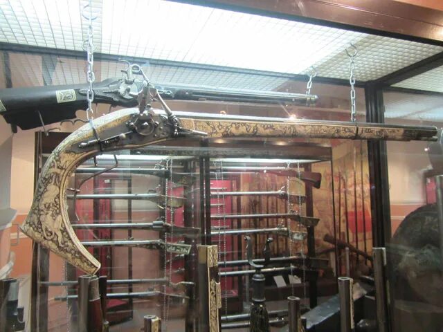 оружейный музей петербурга. оружие в коллекции артиллерийского музея в санкт-петербурге. петропавловская крепость музей оружия. выставка "блеск клинка2 оружия в музее алабина. музей оружия в санкт-петербурге.