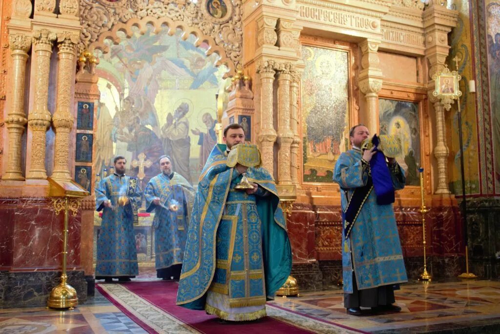 Благовещение что можно кушать постящимся. Благовещение спас на крови. Благовещение в воскресенье Великого поста. Благовещение Россия 1800. Благовещение Россия 1900.