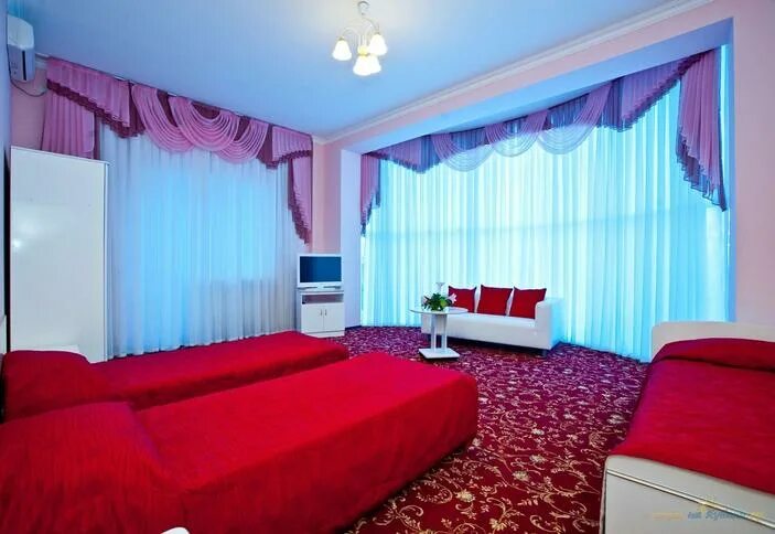 Отель мечта Дивноморское. Дивноморск гостиница Прибой. Дивноморск гостевой дом мечта.