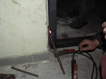 Установка входной металлической двери своими руками