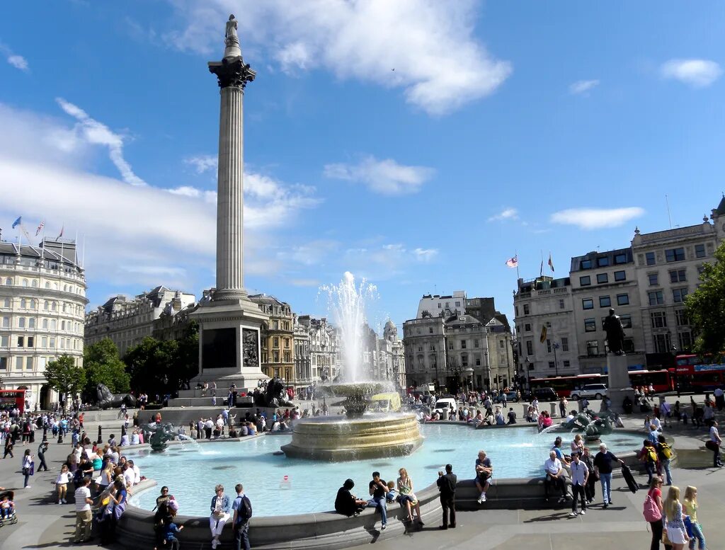 Центральная площадь сан-франциско. Трафальгарская площадь в англии. Is square c. Юнион сквер сан франциско. Is square c.