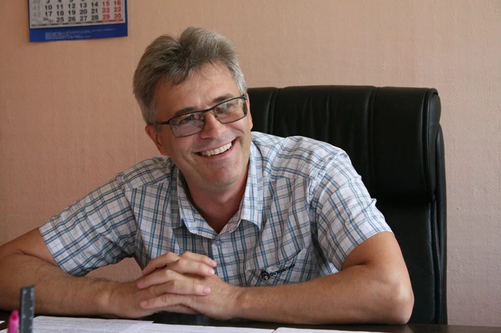 Сколько лет директор. Директор новокузнецкого цирка.