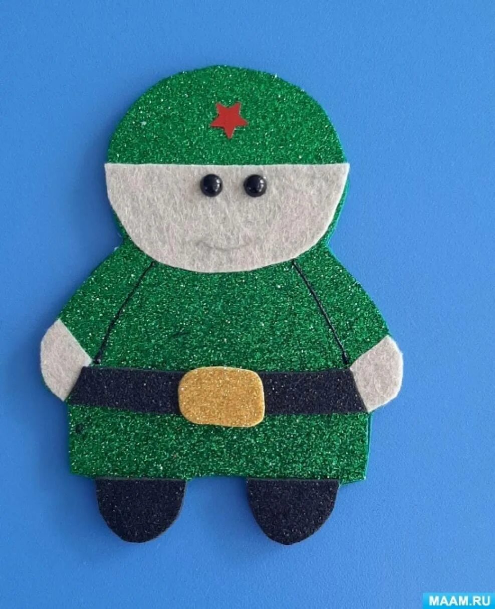 Поделки из фетра на 23 февраля. Подарок на 23 февраля фетр. Фетровые игрушки. Сшить подарок на 23 февраля. Поделки из фетра для детей.
