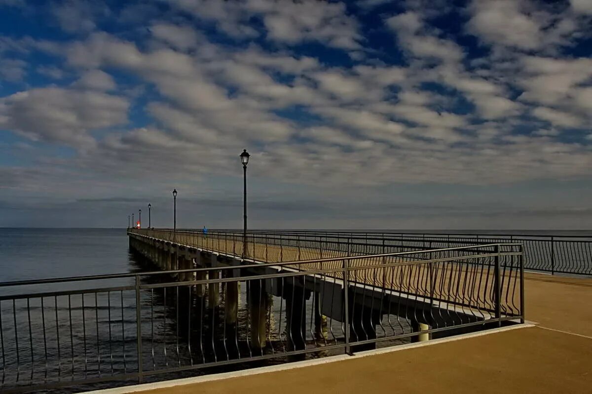 Английский променад в ницце. Променад работа. Жилой район айвазовский city, тюмень. Променад работа. Waterfront promenade.