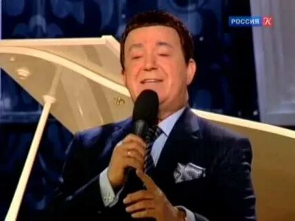 Капризный май песня
