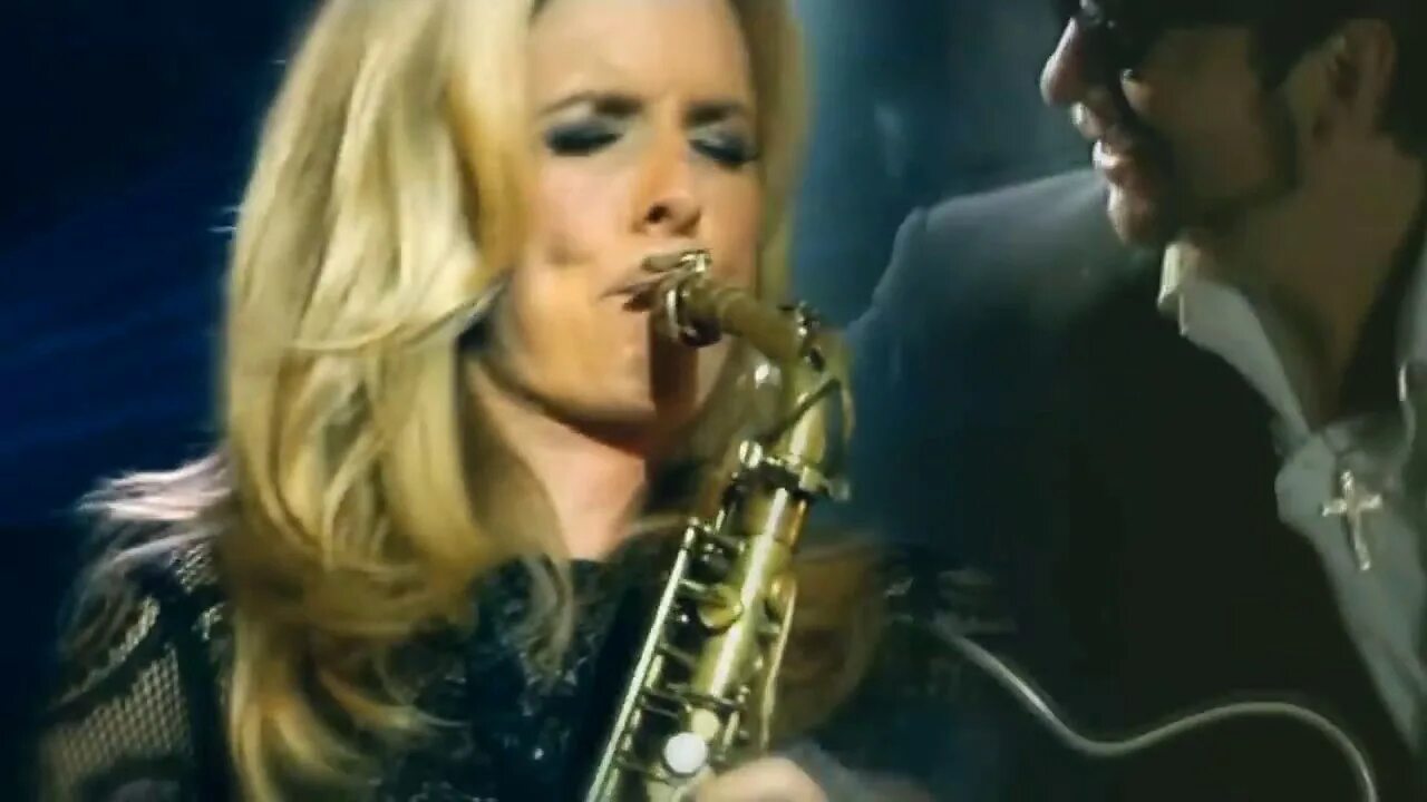 Дэвид стюарт и кэнди далфер. Candy Dulfer Dave Stewart. Кэнди Далфер и Дейв Стюарт. David Stewart Lily. Candy Dulfer & David a. Stewart.