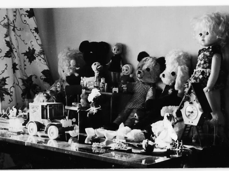 игрушки 40 50 годов. старинные игрушки для детей. советские куклы. антикварные советские игрушки. игрушки 50-х годов.