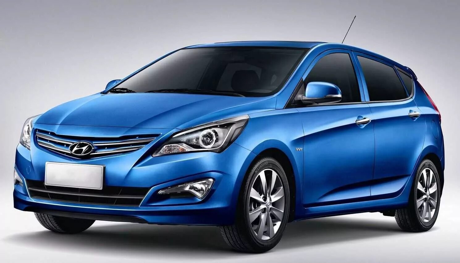 Легковые автомобили хендай. Hyundai Solaris 2014. Hyundai Solaris Hatchback 2014. Хендай Солярис хэтчбек 2014. Hyundai Solaris 2015.