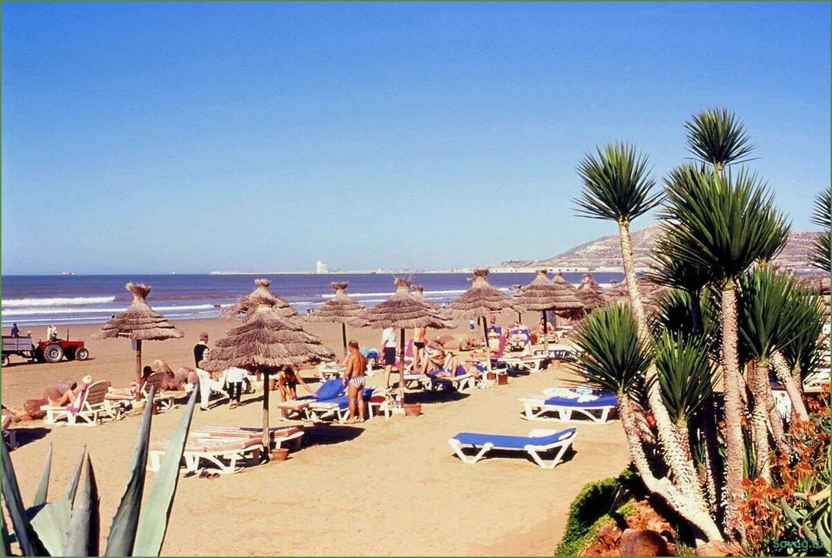 Город Агадир в Марокко. Агадир Марокко пляжи. Марракеш Марокко пляжи. Агадир Марокко туризм. Касабланка туры