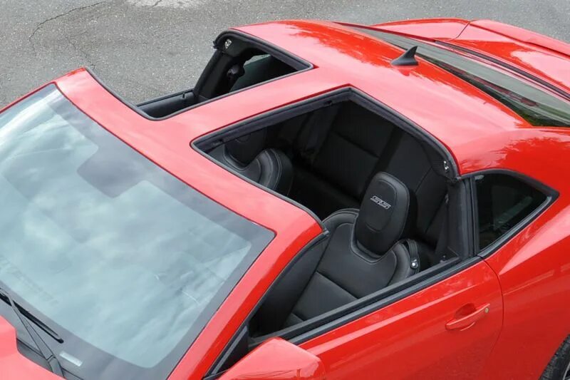 Шевроле Камаро Тарга. Шевроле Камаро крыша. Chevrolet Camaro багажник. Багажник Шевроле Камаро кабриолет