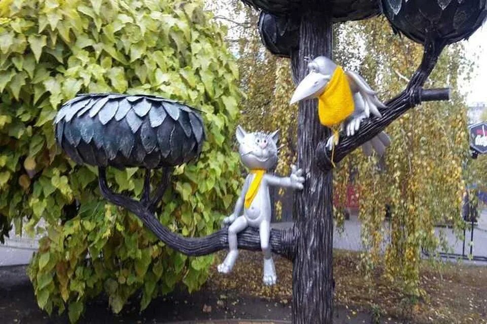 Памятник котёнку с улицы Лизюкова Памятник, Улица, Памятники