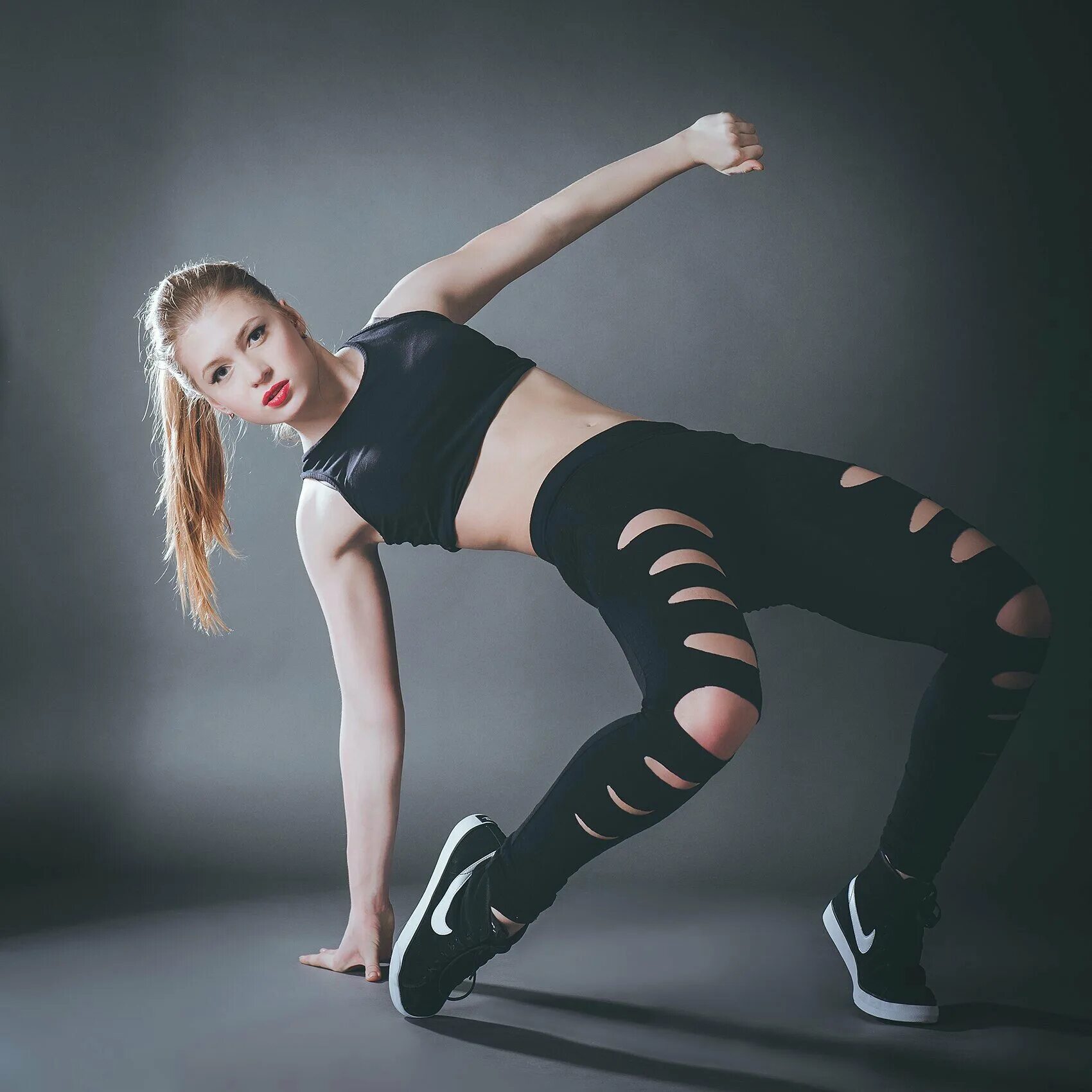 Полин дубков. Полин дубков. Полынь луговая. Полынь обыкновенная (чернобыльник). Полынь чернобыльник.