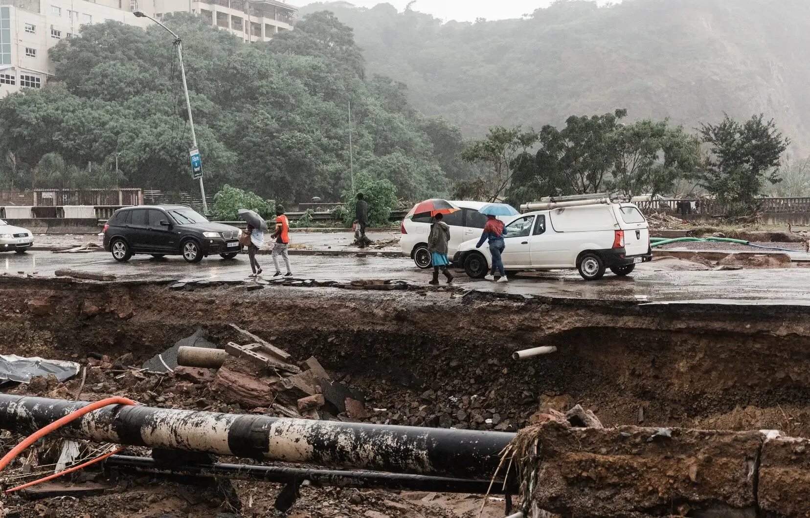 Flood natural disaster. Катастрофы. Последствия наводнений. Стихийные бедствия наводнение. Наводнение в Южной Африке.