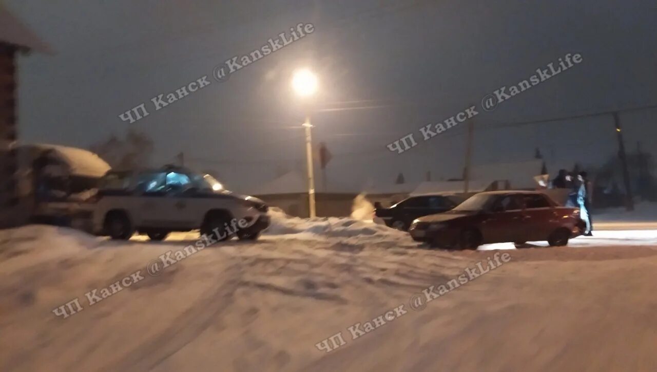 Полиция канск. Канск авария 2012 год prelude. Дтп канск полиция. Грузовая фура. Авария 9 февраля в городе канске.