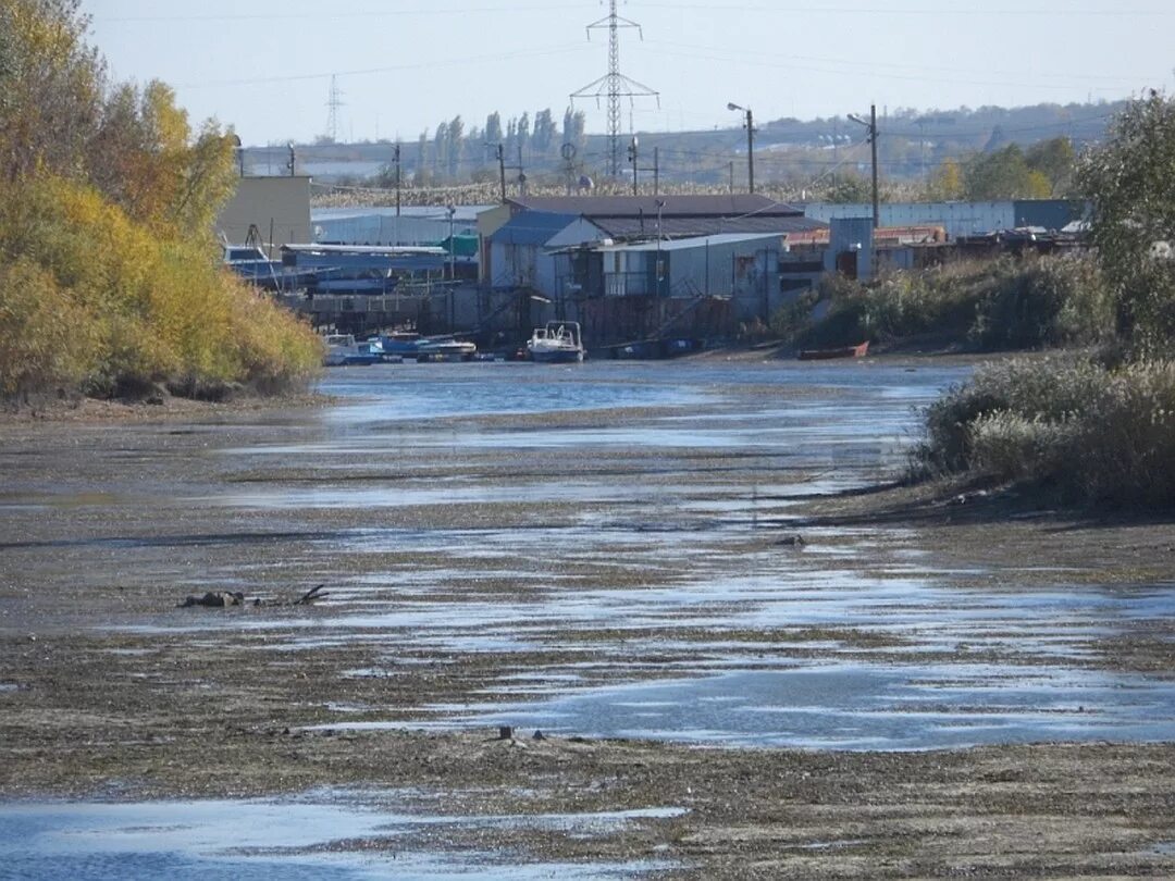 Сростки уровень воды сегодня. Дон сегодня река уровень воды. Уровень воды в Дону на сегодня в Ростове.