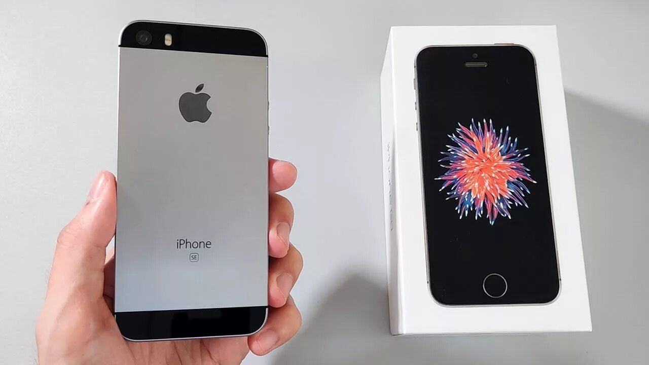 Почему айфон se. Iphone se Space Gray 32gb. Айфон se 2016 128 ГБ. Iphone se 2016 Space Grey. Iphone 5se 2016.