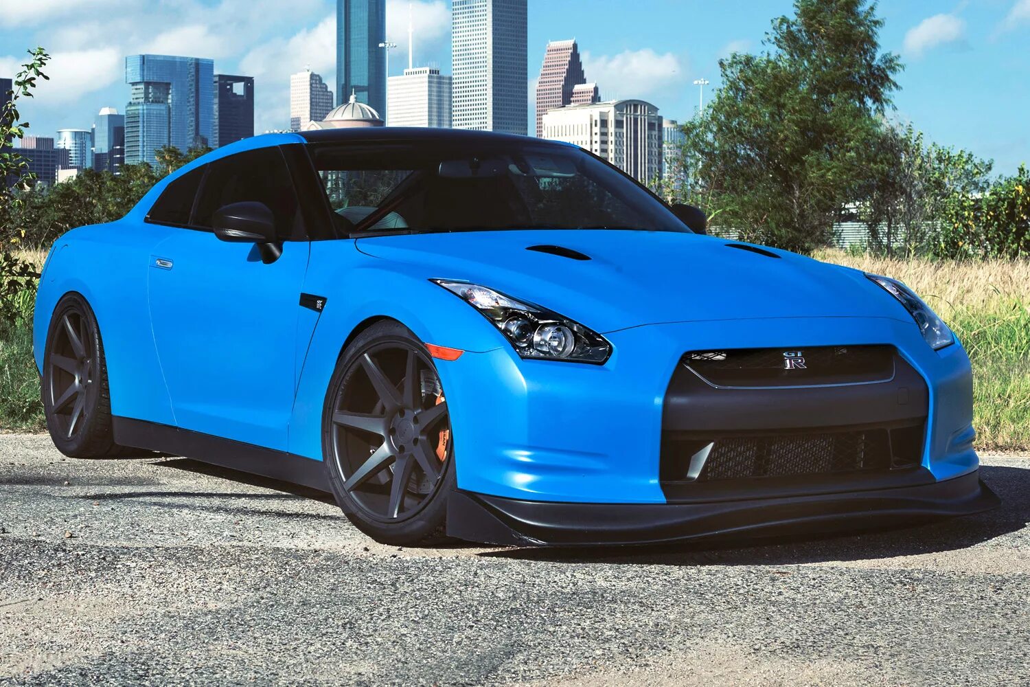 Черная голубая машина. Nissan Skyline GTR r35. Nissan GTR r35 синий. Nissan GTR r35 цвета. Ниссан GTR 35 синий.