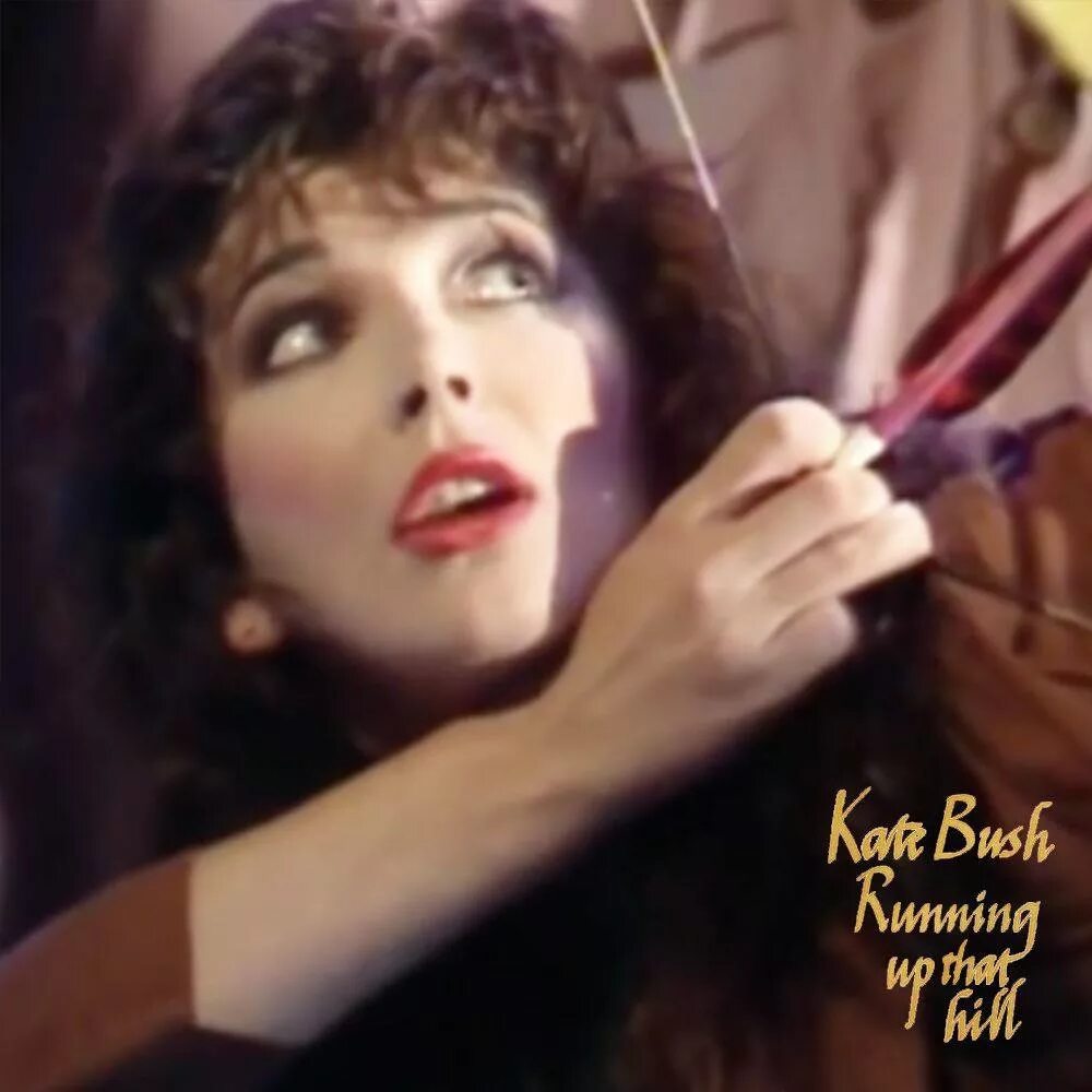 кейт буш очень странные дела. кейт буш 2022. Running up that hill кейт буш. Running up the hill kate bush. кейт буш сейчас.
