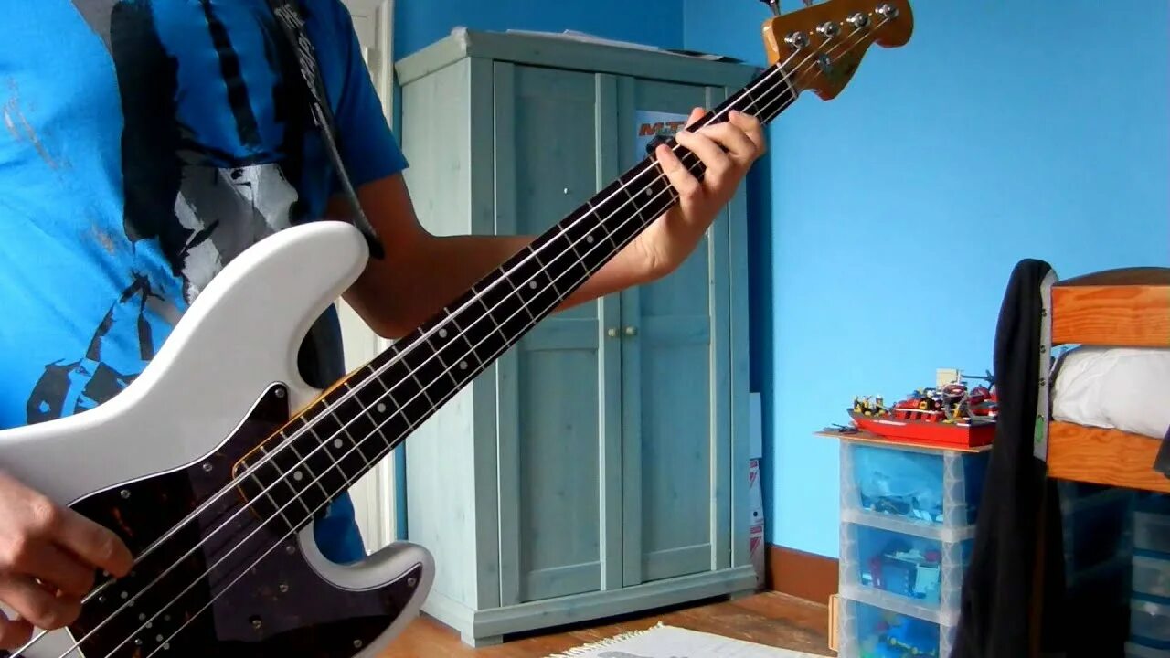 Gaming bass