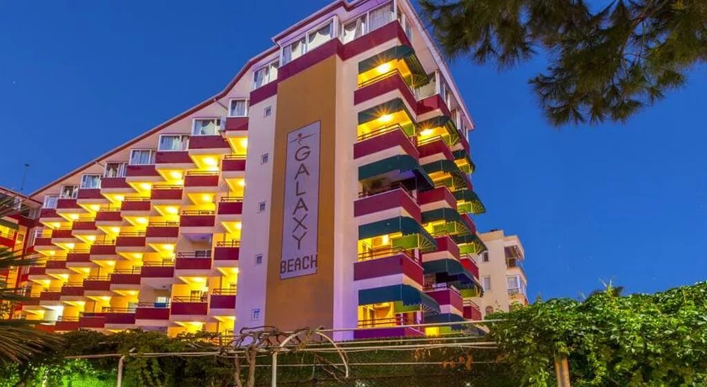 Отель галакси. Турция galaxy beach махмутлар. galaxy beach 4*. галакси бич 4 турция. galaxy beach hotel 4 турция аланья.