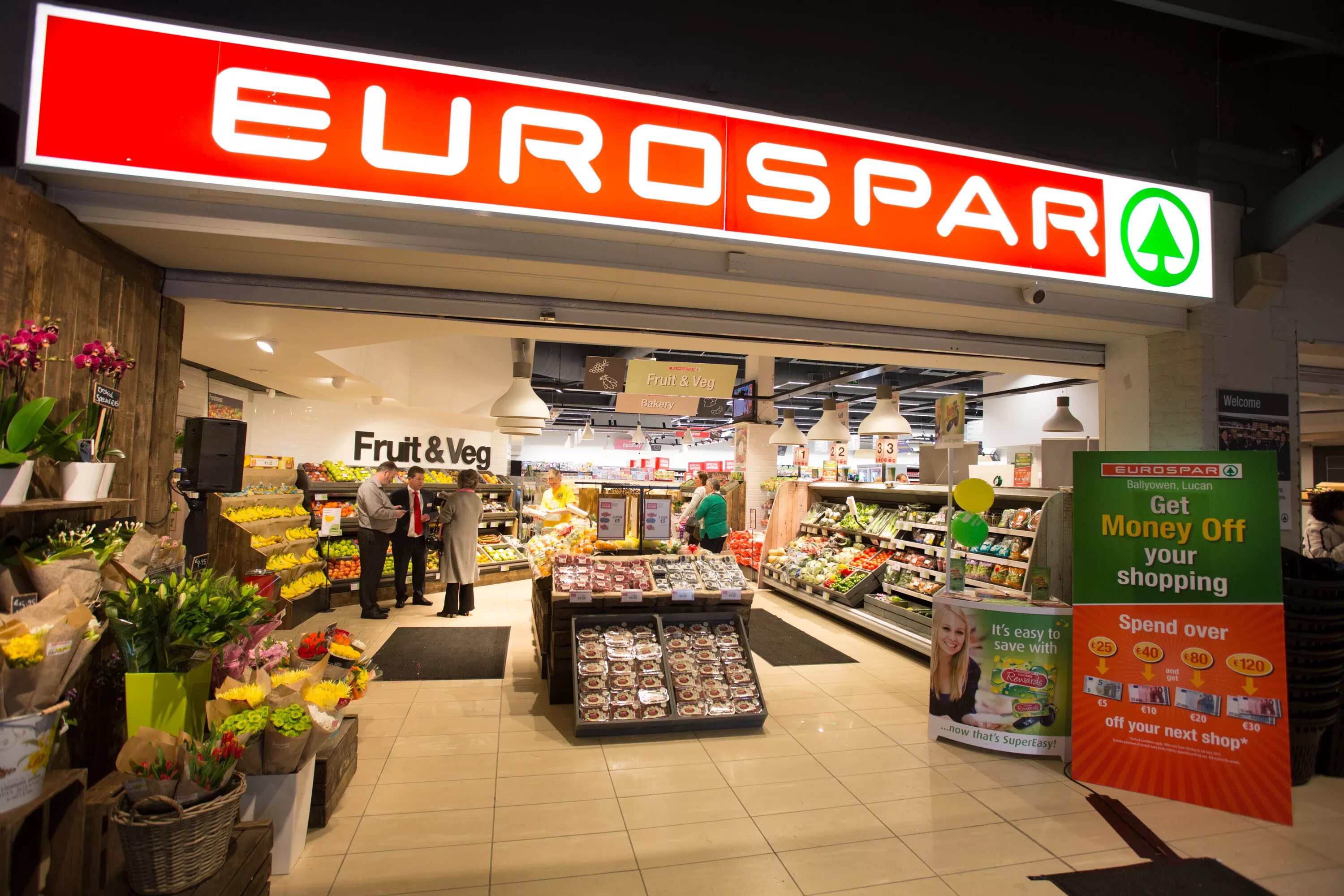 Спар магазин часы. Eurospar супермаркет. Евроспар магазины. Евро Спар магазин. Евроспар фото магазина.