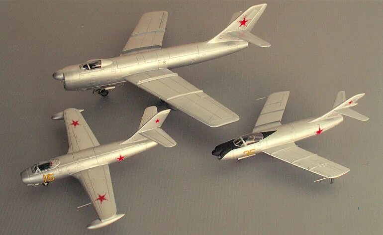 модель 1 15. Nissan silvia rocket bunny aoshima. су-15 трумпетер 1/72. миг 15. миг-17 1/48.