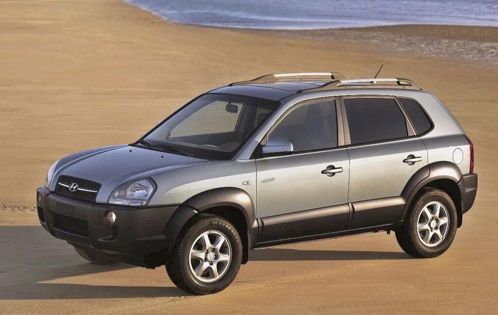 Туксон первое поколение. Хендай Туссан 2004. Hyundai Tucson 2000. Hyundai Tucson 2007. Hyundai Tucson 1 поколение.