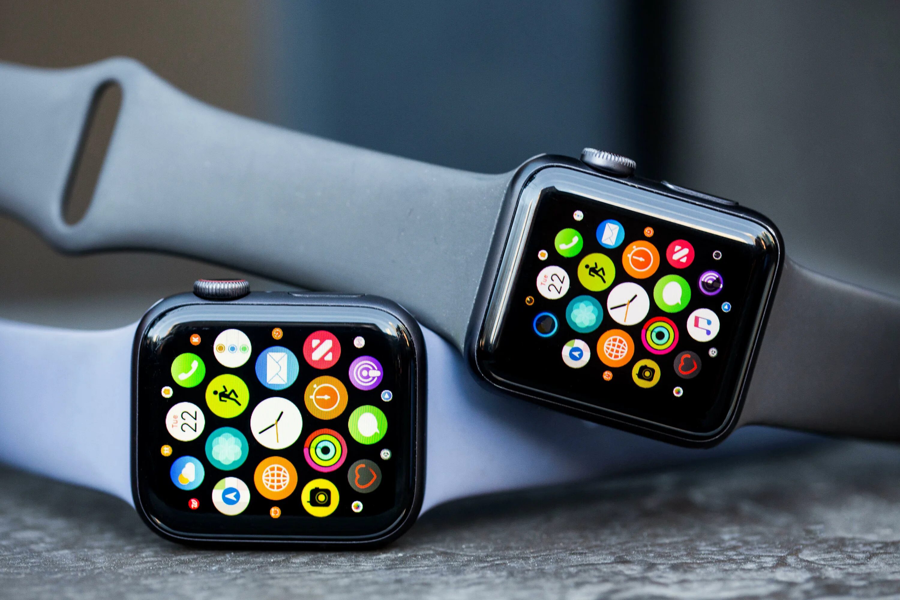 Айфон 12 и эпл вотч. Смарт-часы Apple IWATCH 6. Apple IWATCH 7. Эпл смарт вотч 7