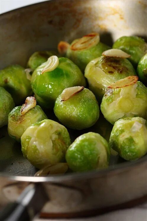Rosemary Parm Brussels Sprouts Are The Greatest Side Recipe Sprout recipes, Brus