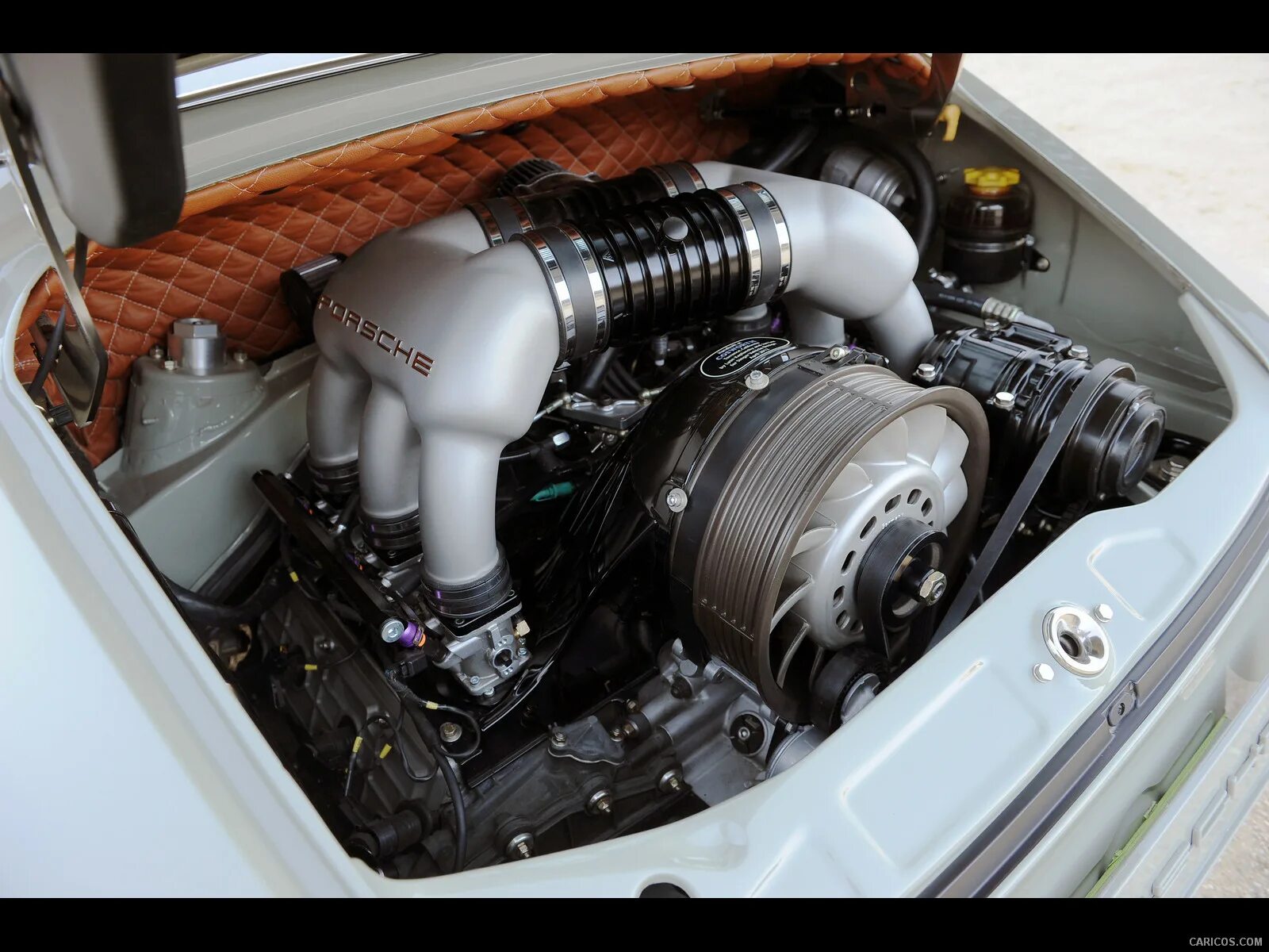 Its engine. Porsche 911 мотор. porsche 911 engine. porsche 911 движок. двигатель порше 911.
