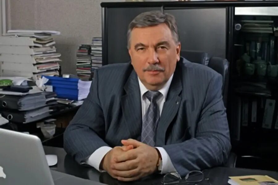 Виктору быкову. Виктору быкову