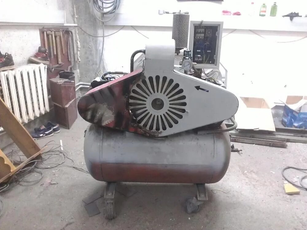 Двигатель w11 mini. Кожух компрессора со-7б. Двигатель со 7. Воздушный компрессор со-7б тандем. Шкив электродвигателя компрессора со-7б.