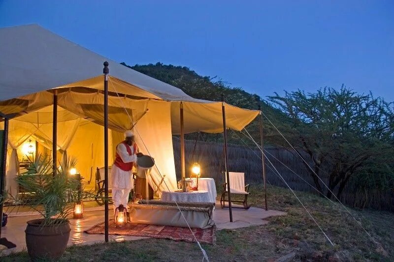 Es camp. Es camp. Tours camp. Es camp. Camping tour.