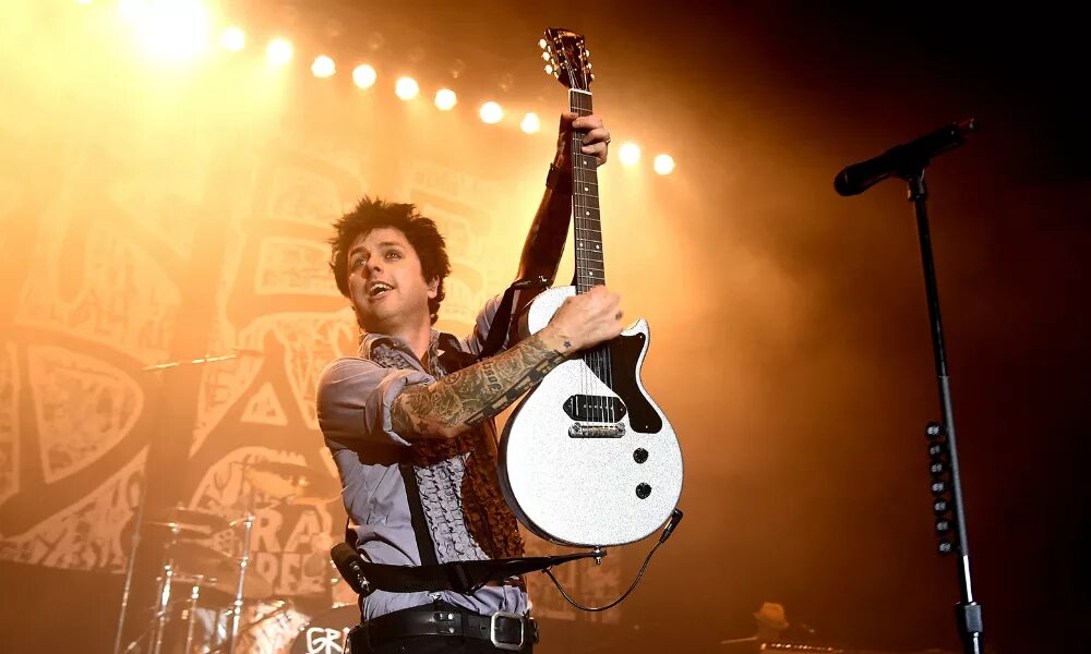 Вокалист рок группы. Billie Joe Armstrong. Green Day Билли Джо Армстронг. Билли Джо Армстронг 2021. Вокалист Грин Дэй.