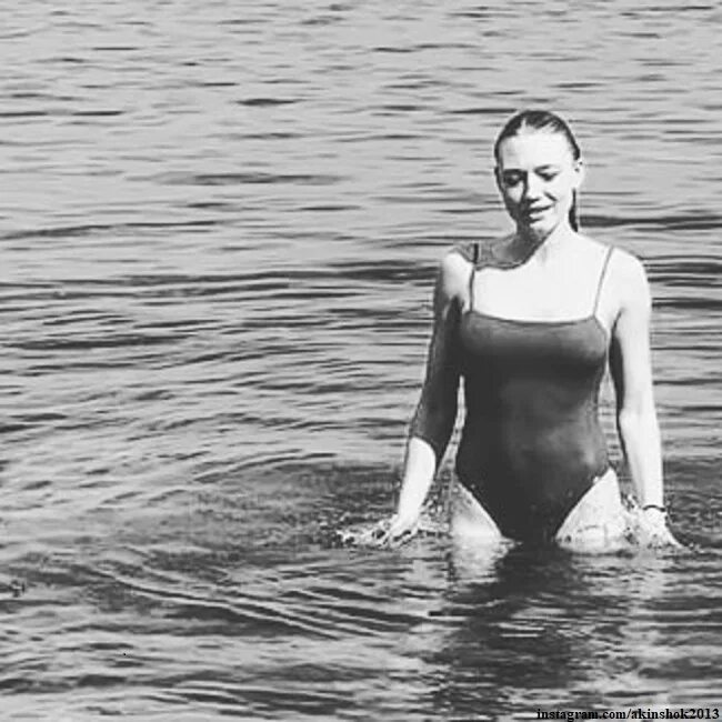 Акиньшина в купальнике. Оксаной акиньшиной без купального костюма. Акиньшина 18. Акиньшина в купальнике. Акиньшина.
