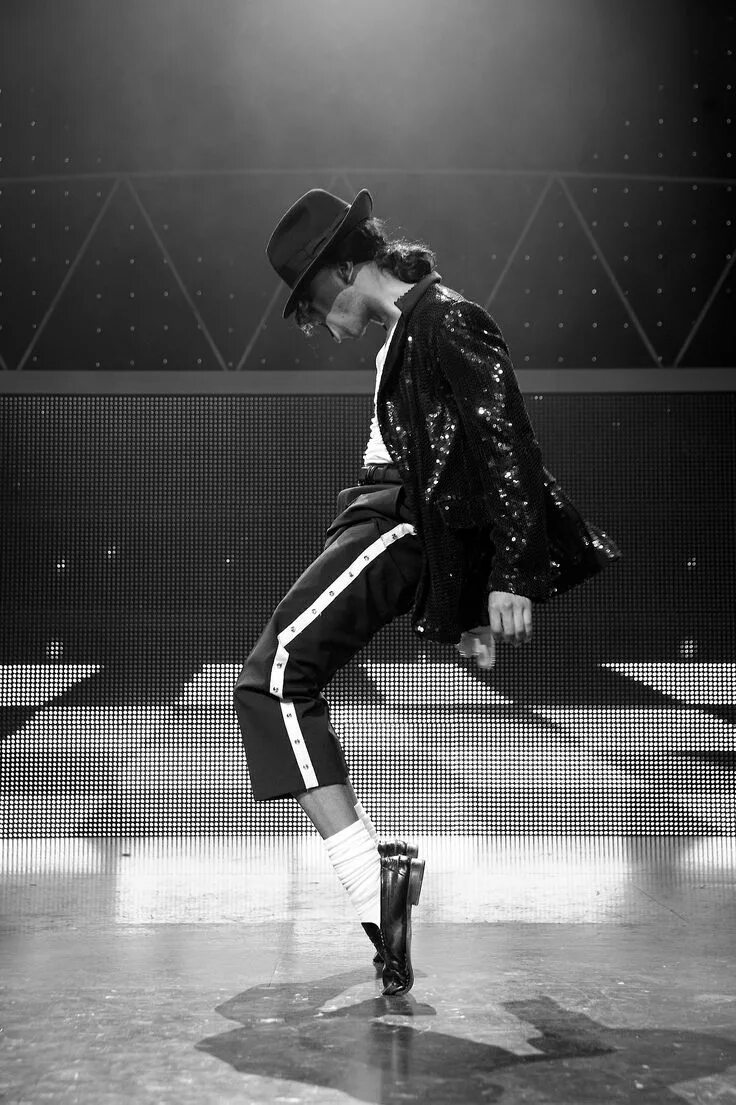 Michael jackson dancing