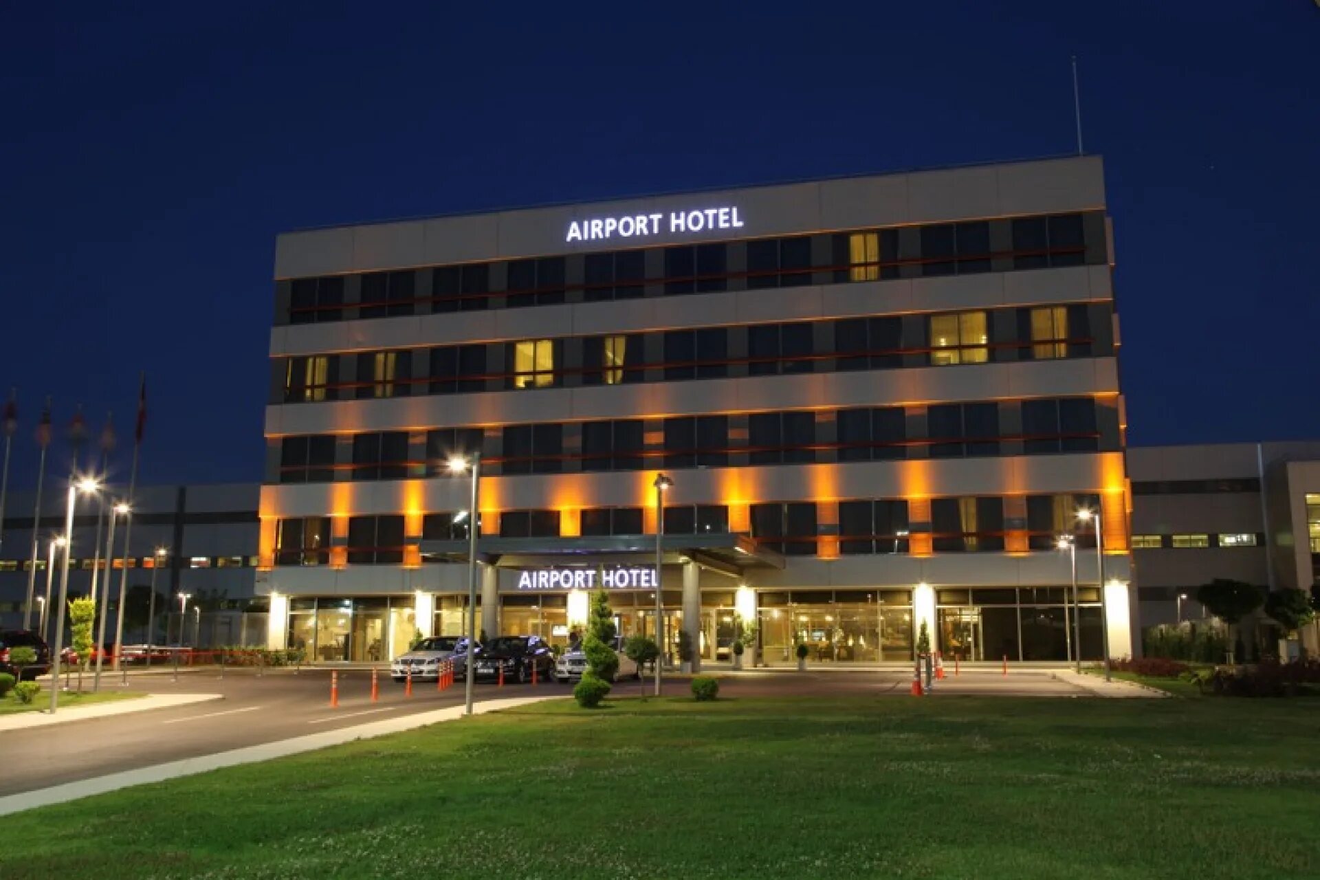 Airport resort