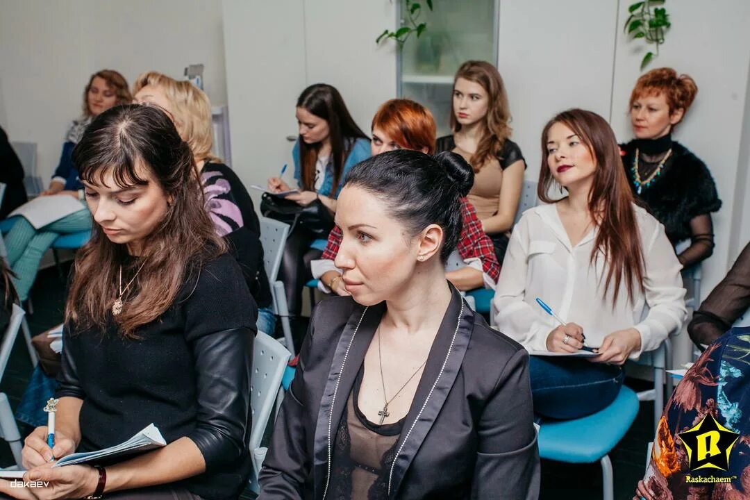 тимоховец виктория. подработка психологом онлайн. катя психолог краснодар. психолог краснодар. кристина психолог.