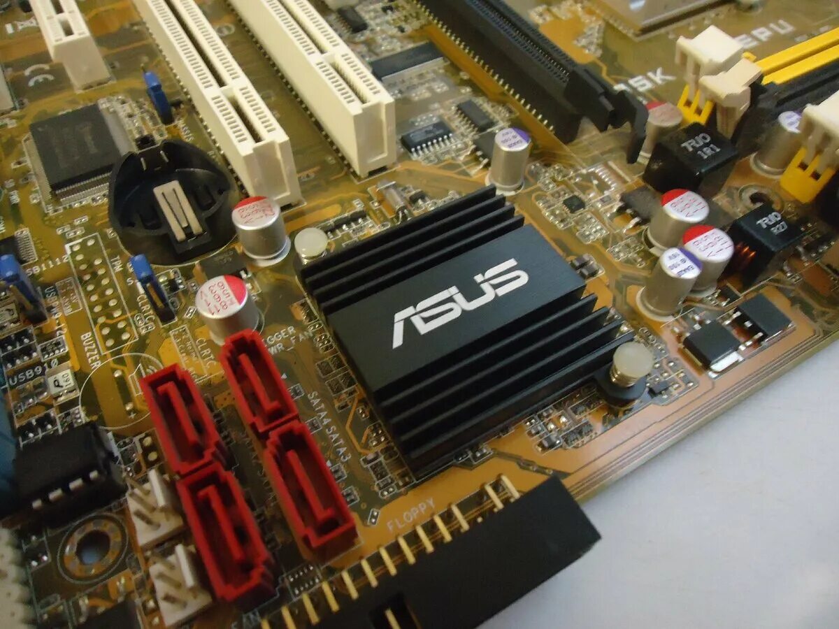 Радиатор Южного моста ASUS. ASUS p5k se SD ROM. P5k se/EPU ОЗУ на неё. ASUS p5ld2-VM. Asus p5k se epu